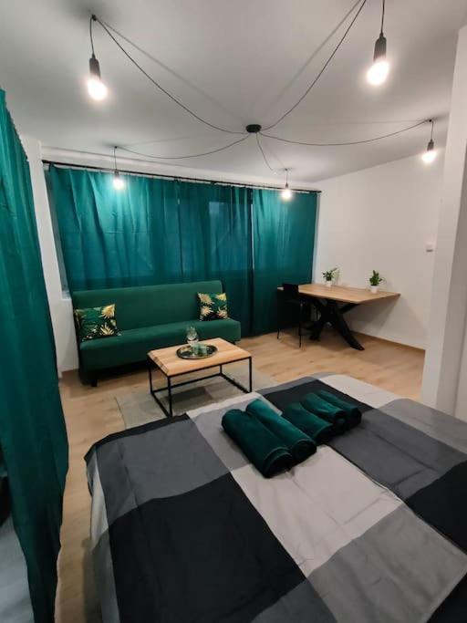 شقة Apartament Szmaragdowy Centrum وارسو المظهر الخارجي الصورة